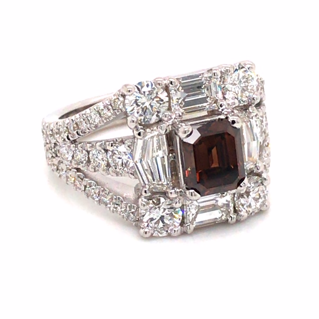 Lady’s 1.11ct Fancy Intense Brown Diamond Ring (3.51ct TW)