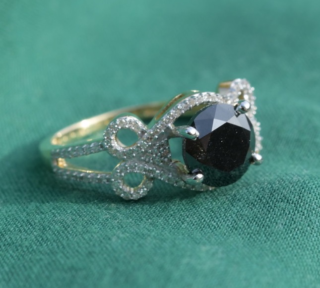 Lady’s 2.24ct Black Diamond Ring