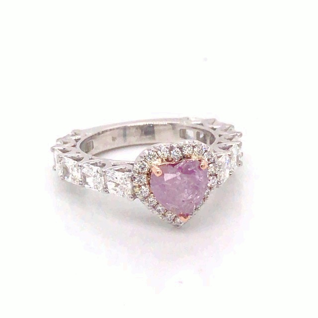 Lady’s 1.03ct Fancy Purple-Pink Diamond Ring (3.42ct TW)
