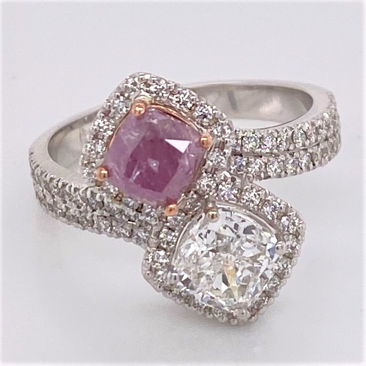 Lady’s 1.02ct Fancy Purple Pink Diamond Ring