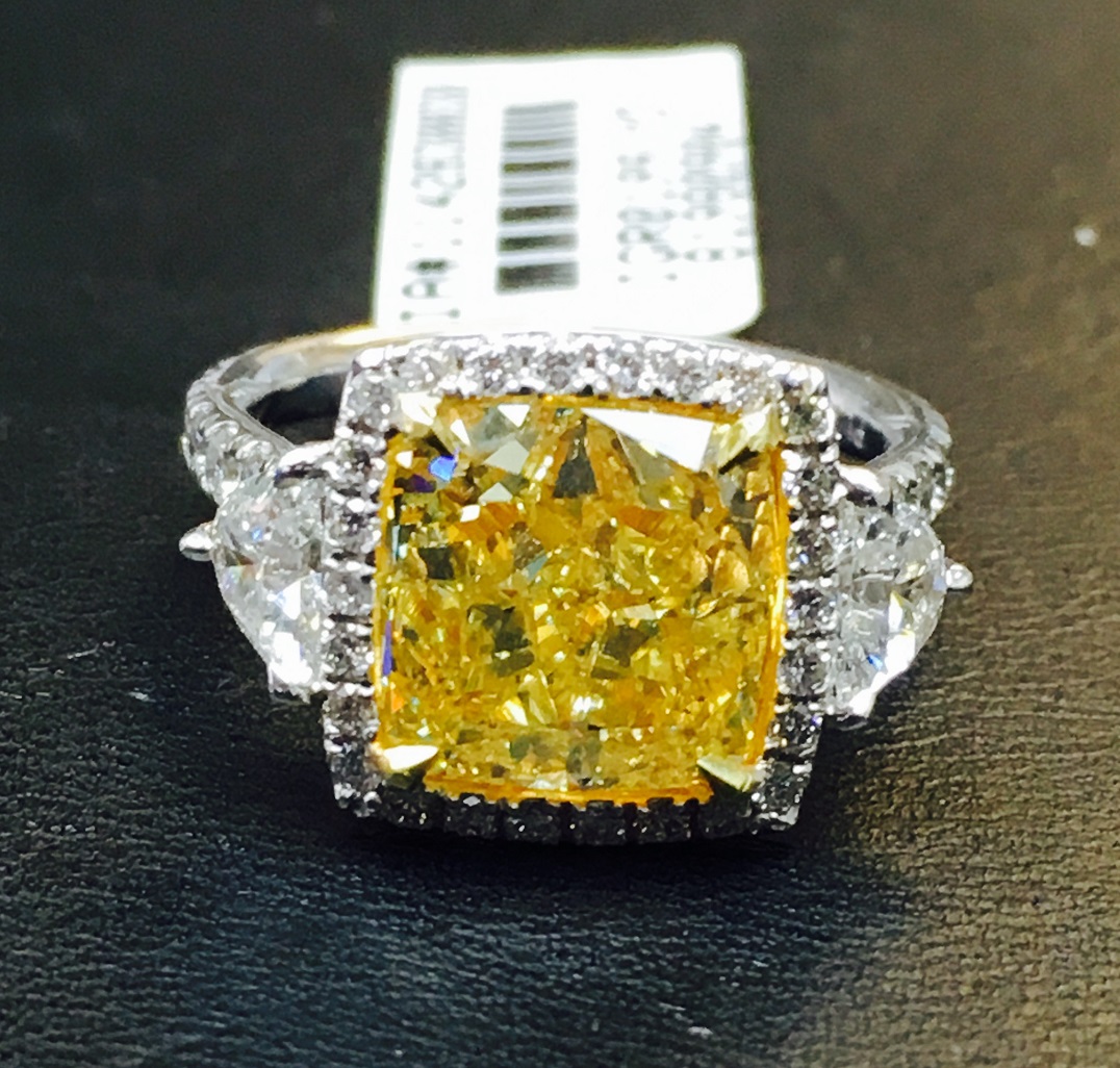 5.02ct Fancy Yellow Diamond Ring (Approximately 6.51ct TW)