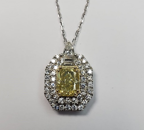 3.01ct Internally Flawless Fancy Yellow Diamond Pendant